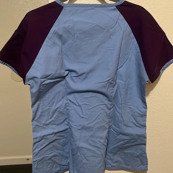 Scrub Top - Picture 4 of 4